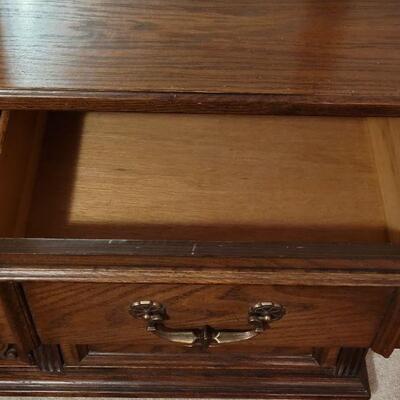 Lot 687: Long Dresser with (2) Mirrors