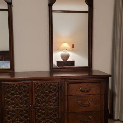 Lot 687: Long Dresser with (2) Mirrors