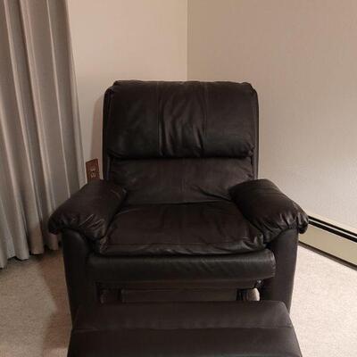 Lot 688: Black Leather Recliner 
