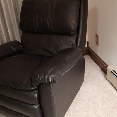 Lot 688: Black Leather Recliner 