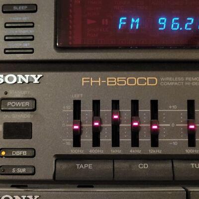 Lot 690: Sony FH-B50CD Works Great, Tested A++++