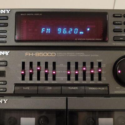 Lot 690: Sony FH-B50CD Works Great, Tested A++++