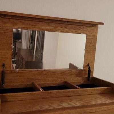 Lot 691: Oak Dresser with Flip Top Jewelry Storage 33" Ã— 19" Ã— 54.5"