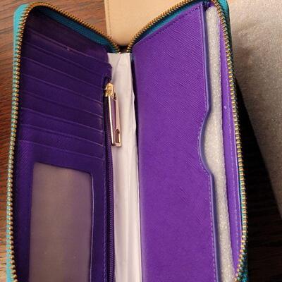Lot 696: New Talbots & Liz Claiborne Wallets