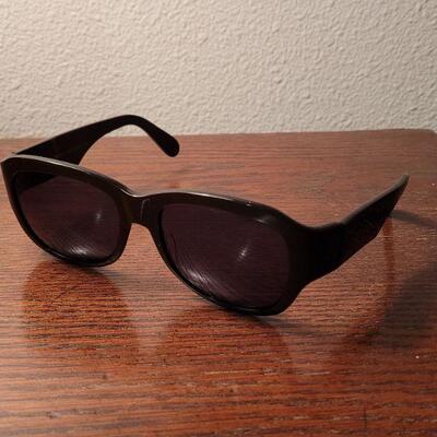 Lot 698: Giorgio Armani Sunglasses 