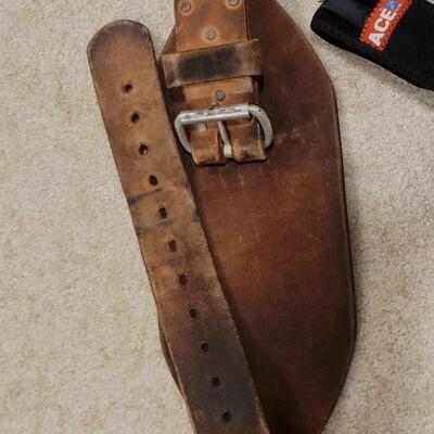 Lot 718:  Shoulder Wrap and Lifting Belt