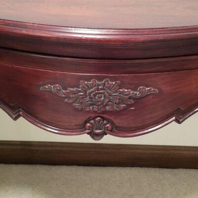 Lot 724: BOMBAY Carved Console Table 51" Ã— 19" Ã— 34.75"