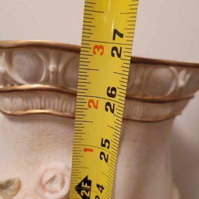 Lot 728: Plaster Angel Vase