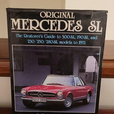 Lot 730: Mercedes-Benz SL Restorer's Guide and Classic Cars Book