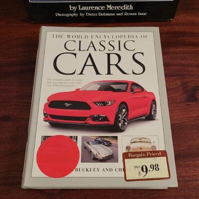 Lot 730: Mercedes-Benz SL Restorer's Guide and Classic Cars Book