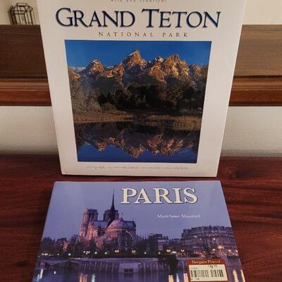 Lot 732: Book lot 