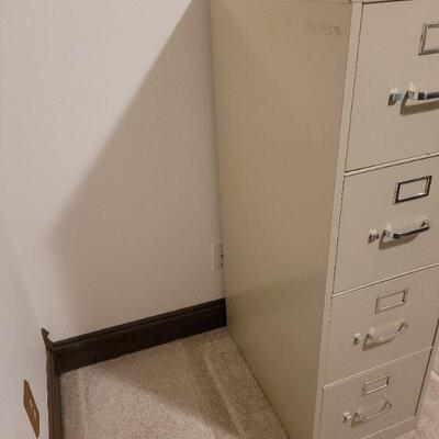 Lot 751: Metal Filing Cabinet 