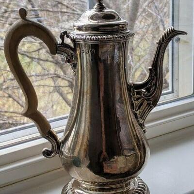 London 1761 Hallmarked Sterling Coffee Pot by Thomas Whipman & Charles Wright SHIPPING AVAILABLE