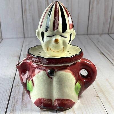 LOT 105  VINTAGE CERAMIC CLOWN JUICER TEA POT 