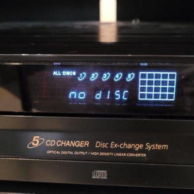 Lot 773: Vintage SONY CDP-CE375 Compact Disc Changer Player 