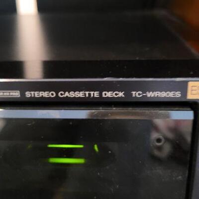 Lot 774: Vintage SONY TC-WR90ES Stereo Cassette Deck w/ Simulated Wood Cabinet TESTED A+ 