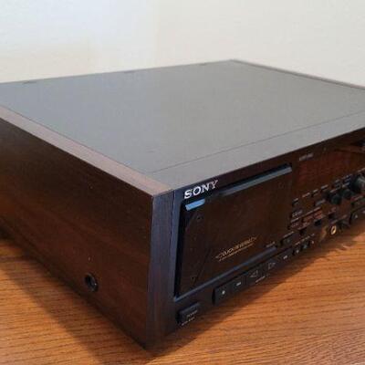 Lot 774: Vintage SONY TC-WR90ES Stereo Cassette Deck w/ Simulated Wood Cabinet TESTED A+ 