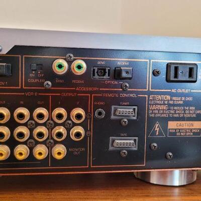 Lot 776: Vintage YAMAHA CX-2000 Natural Sound Stereo Control Amplifier TESTED A+