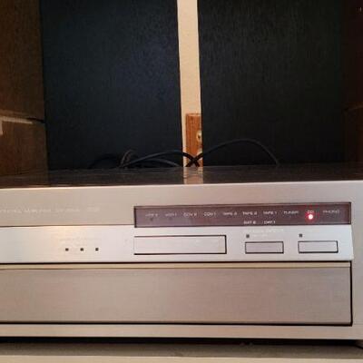 Lot 776: Vintage YAMAHA CX-2000 Natural Sound Stereo Control Amplifier TESTED A+