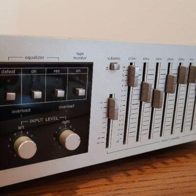 Lot 777: Vintage HARMON KARDON EQ8 Graphic Equalizer TESTED A+