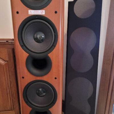 Lot 779: Pair of (2) KEF Reference Series Model 205 Floor Speakers MADE IN ENGLAND Tested A+