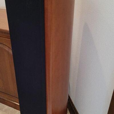 Lot 779: Pair of (2) KEF Reference Series Model 205 Floor Speakers MADE IN ENGLAND Tested A+