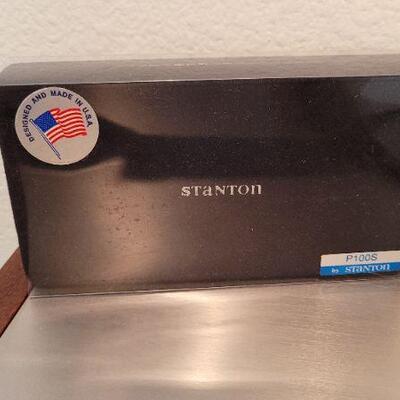 Lot 781: STANTON P100S P Mount Stereo Cartridge Kit