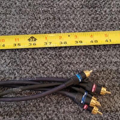 Lot 785: (5) 3.5ft MONSTER CABLE RCA Cables 