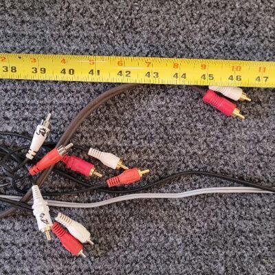 Lot 786: Assorted Vintage Various Length RCA Cables 