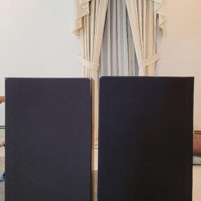 Lot 788: (2) Vintage BOSTON DYNAMICS A70 Series 2 8 OHM Floor Speakers 