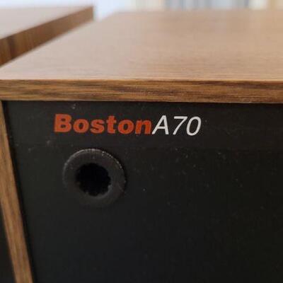 Lot 788: (2) Vintage BOSTON DYNAMICS A70 Series 2 8 OHM Floor Speakers 