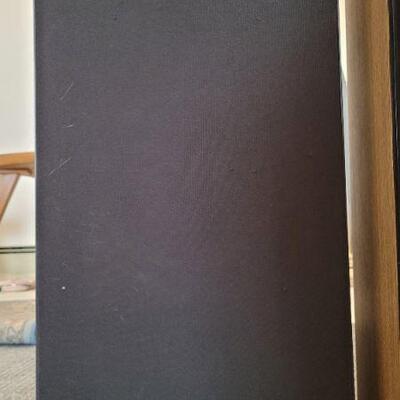 Lot 788: (2) Vintage BOSTON DYNAMICS A70 Series 2 8 OHM Floor Speakers 