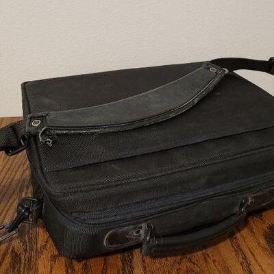 Lot 793: Vintage HEWLETT PACKARD Deskjet Portable 