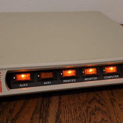 Lot 805: Vintage MEMOREX Power Center TESTED A+