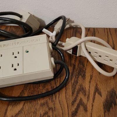 Lot 813: (2) Surge Protectors Home Office  