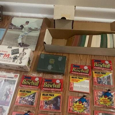 Large Collection of Baseball Cards