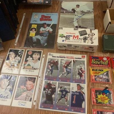 Large Collection of Baseball Cards
