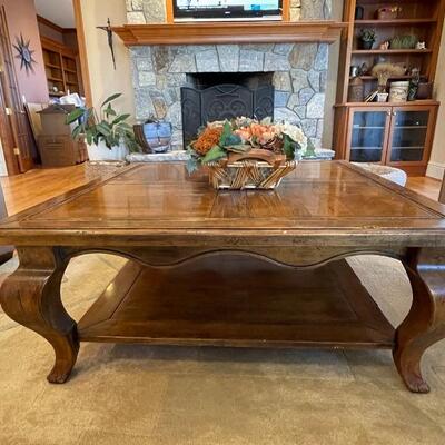 Gorgeous rustic coffee table 