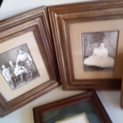 1125 = Misc. Picture frames