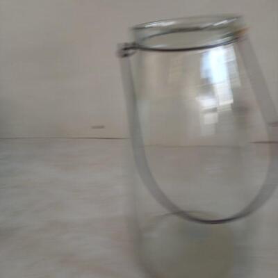 1130 = Glass Vase