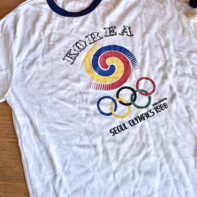 OLY 144  GROUP OF PINS T-SHIRT & SOUVENIRS 1988 OLYMPIC GAMES SEOUL SOUTH KOREA HODORI THE TIGER 