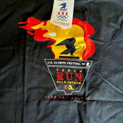 OLY 149  VINTAGE 1991 OLYMPIC FESTIVAL TORCH RUN GOLD PATRON MEN'S SIZE XL 