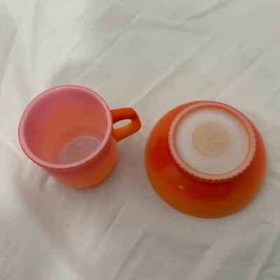 .54. VINTAGE | Fire King | Orange and Red Fired-On Set