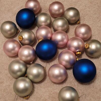 Lot 827: Satin Pastel & Blue Ornaments