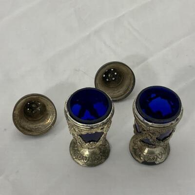 .63. VINTAGE | Cobalt Glass | Silverplate | Salt & Pepper Shakers
