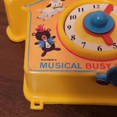 Lot 866: Kohner's Musical Busy Koo Koo Clock