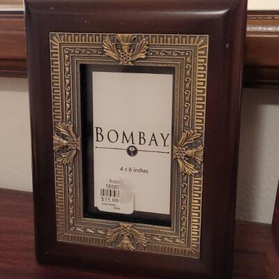 Lot 899: BOMBAY Picture Frame & Album 