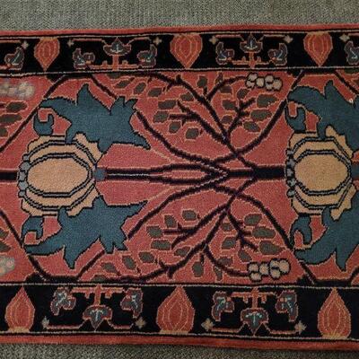 Lot 925: Runner Wool Rug made in India