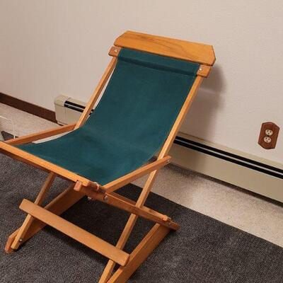 Lot 928: Folding Green Canvas Chair