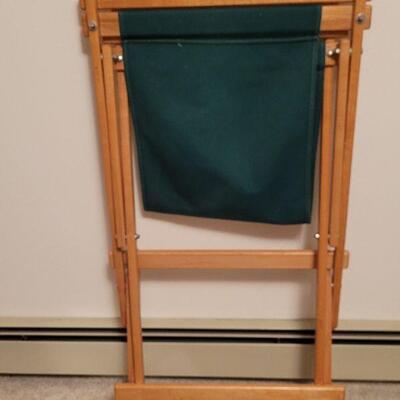 Lot 928: Folding Green Canvas Chair
